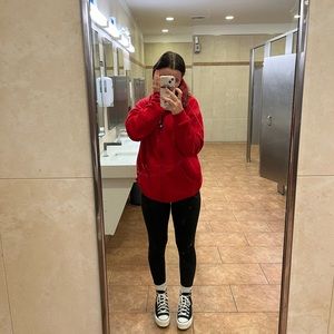 Meet your Posher, Mikaella